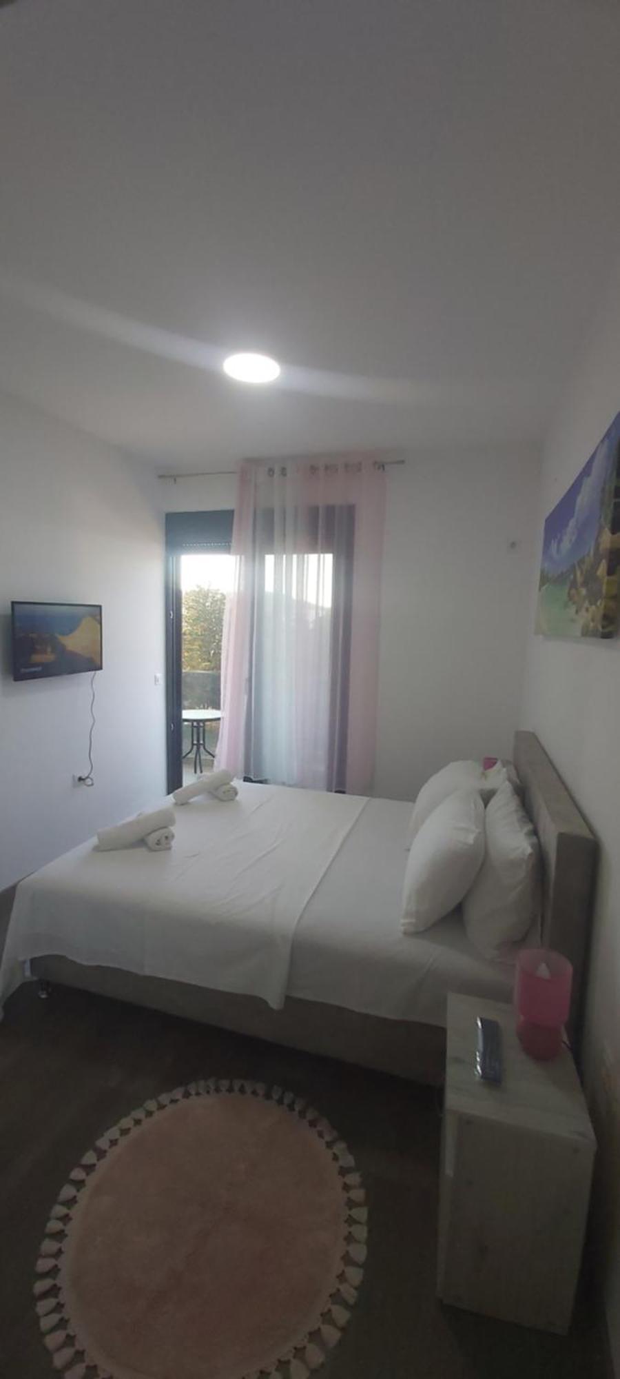 Apartament Mehmeti Улцинь Екстер'єр фото