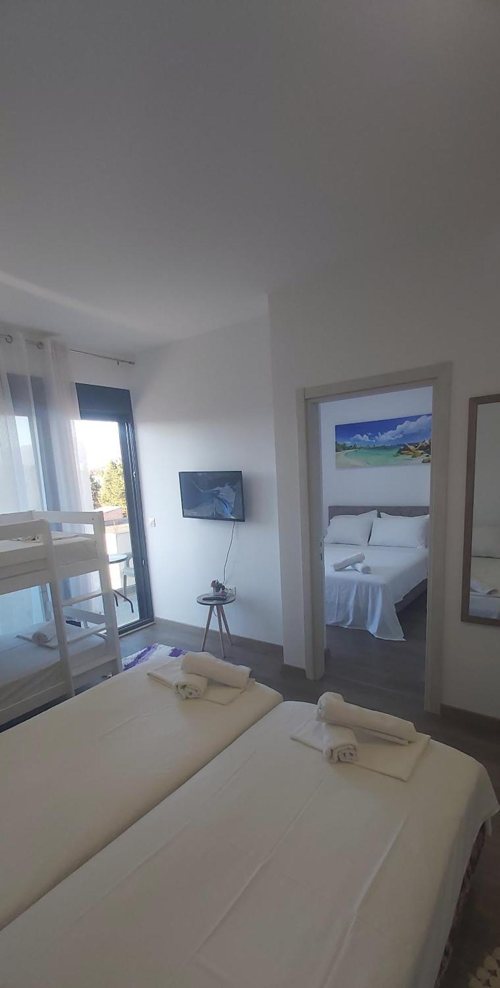 Apartament Mehmeti Улцинь Екстер'єр фото