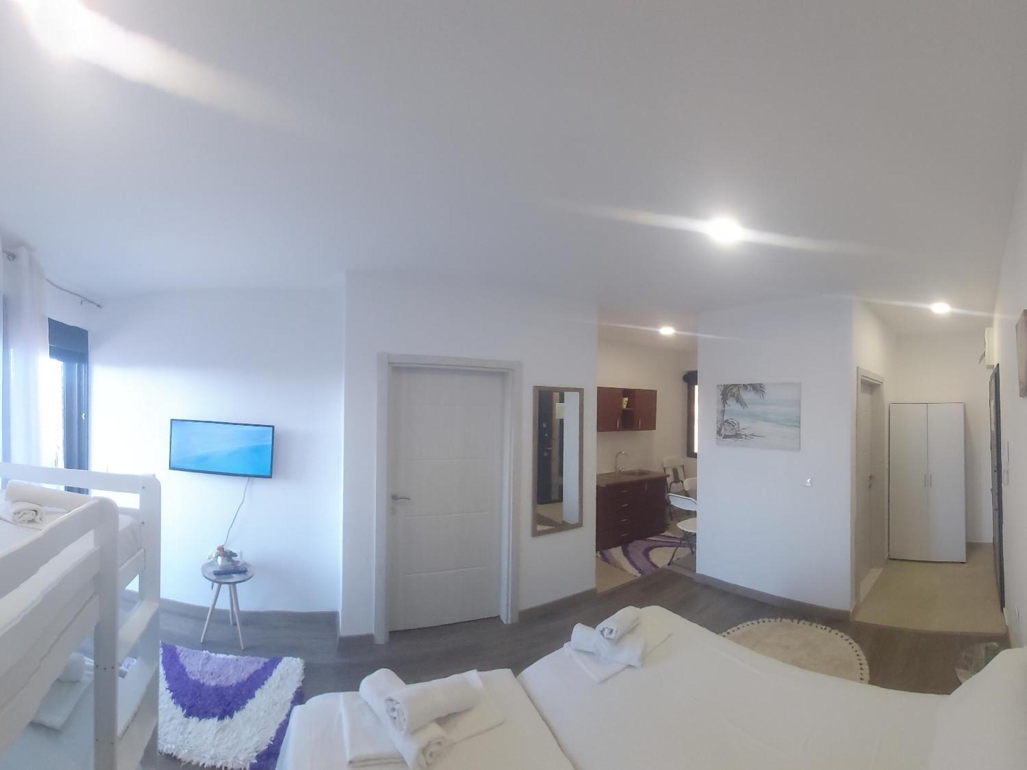 Apartament Mehmeti Улцинь Екстер'єр фото